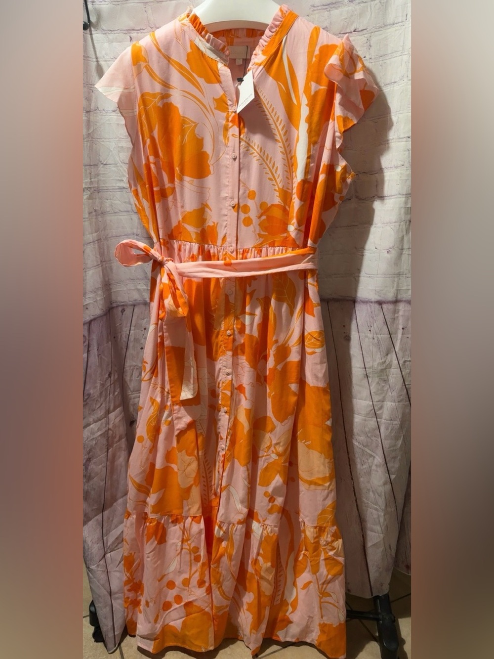 New 2X Sugarlips Lenira
Pink & Orange Floral Tie-Waist Maxi - Picture 3 of 3